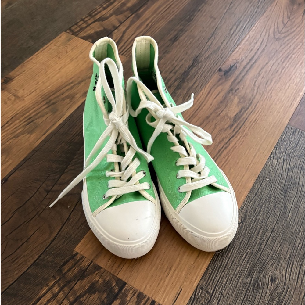 American Eagle Outfitters Green Canvas Sneakers